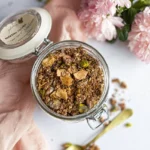 Knuspriges-Pistazien-Kokos-Granola-Rezept